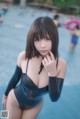 Coser@抱走莫子aa Vol.001: 黑色乳胶泳衣 (40 photos)